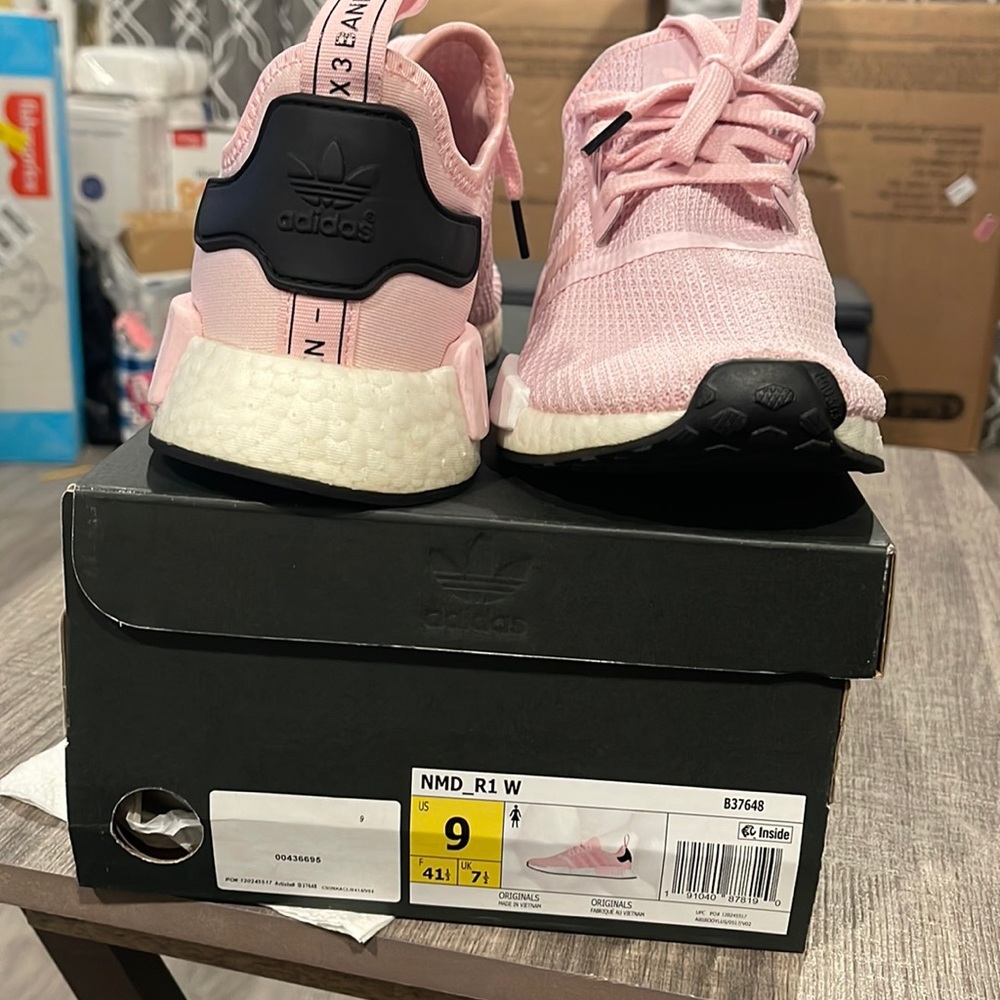 NMD R1 W pink black and white